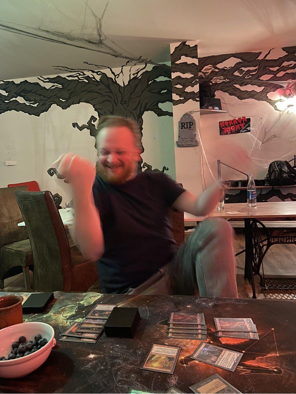 Photo of happy Frank Karsten while playing Magic: The Gathering