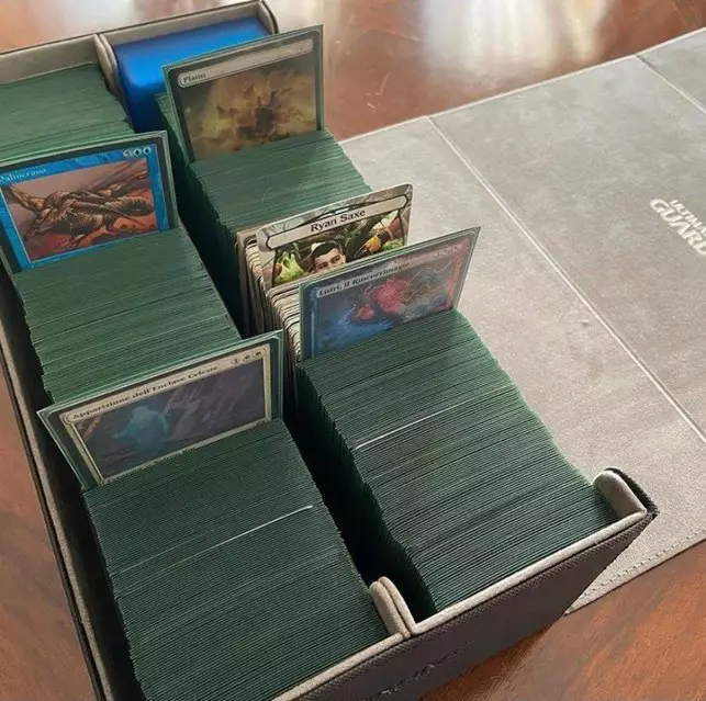 Ultimate Guard’s Arkhive 800+ filled with Katana sleeved cards from Magic: The Gathering