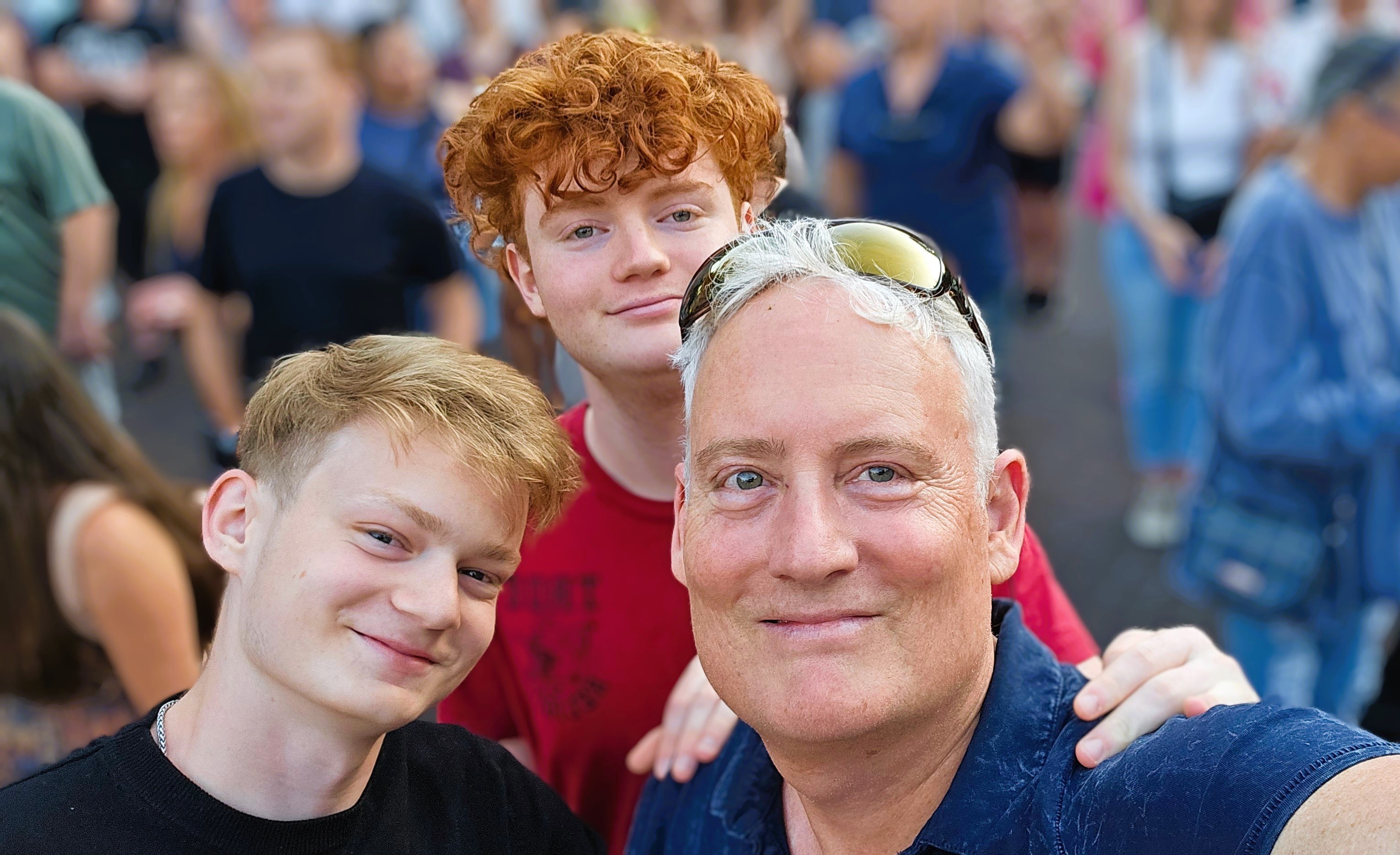 Photo of the Jakobovits Family at the Ultimate Guard Vintage Cube Live