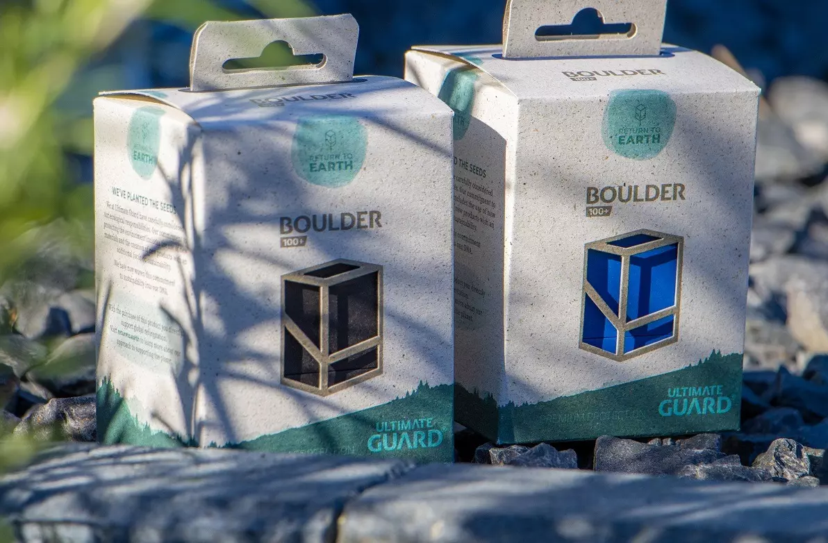 Return to Earth Boulder 100+ Wave III in black and blue with packaging from Ultimate Guard
